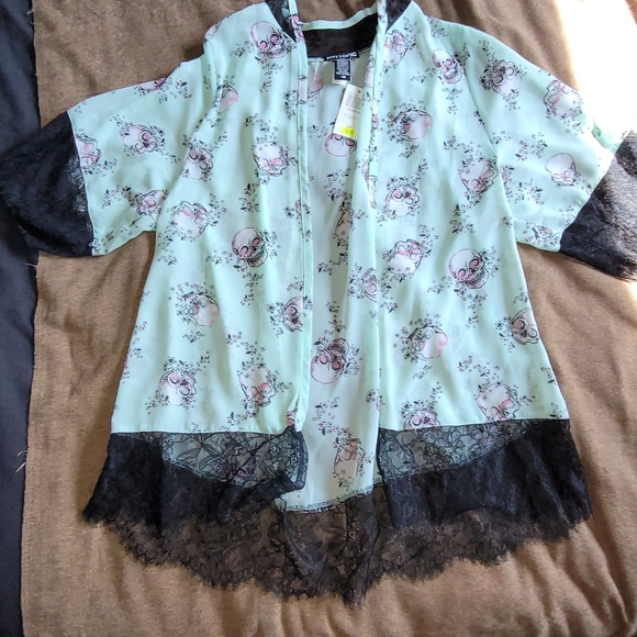 Mint Floral Skull Kimono - Picture 3 of 8